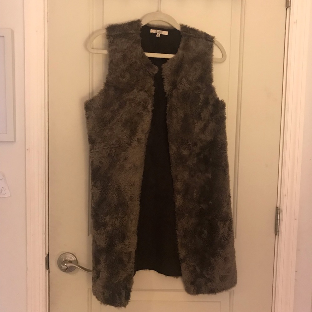 BB Dakota brown fur vest
